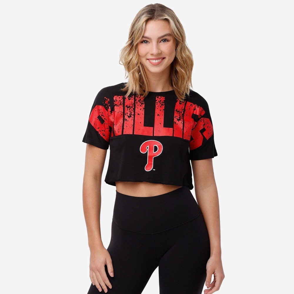 NWT Philadelphia Phillies Womens Distressed Wordmark Crop Top Black/Red Size Sml